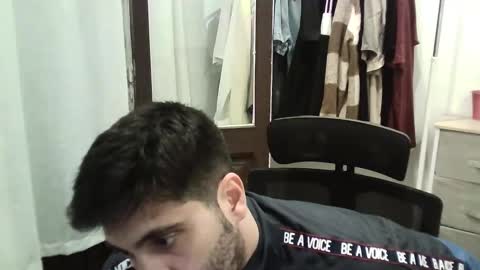 italianboybcn online show from 11-06-25, 11:15