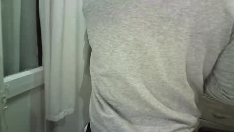 italianboybcn online show from 11-28-25, 06:54