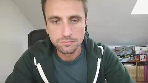 Snapshot of italiano116116 chatting on 09-30-25, 02:00 italiano116116 online show from 09-30-25, 02:00