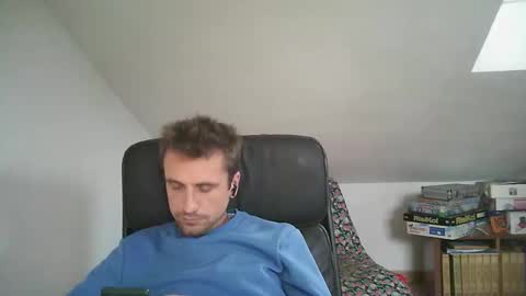 italiano116116 online show from 11-19-25, 02:17