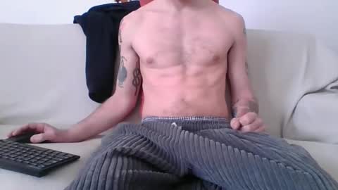 Snapshot of italiansire chatting on 03-03-26, 09:37 italiansire online show from 03-03-26, 09:37