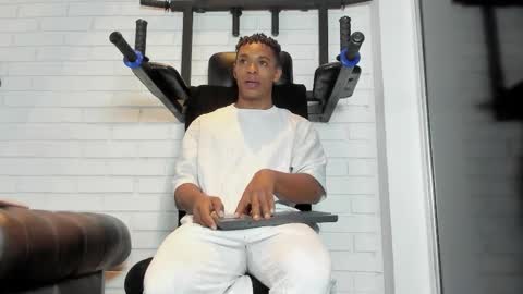 Italo Moore online show from 10-28-25, 12:41