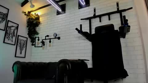 Italo Moore online show from 01-10-26, 11:12