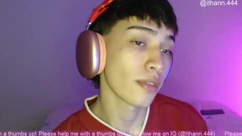 Snapshot of ithan_rose chatting on 12-15-25, 03:00 Ithan online show from 12-15-25, 03:00