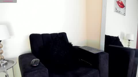 Snapshot of its__angelica_ chatting on 05-23-26, 07:07 Angelica online show from 05-23-26, 07:07