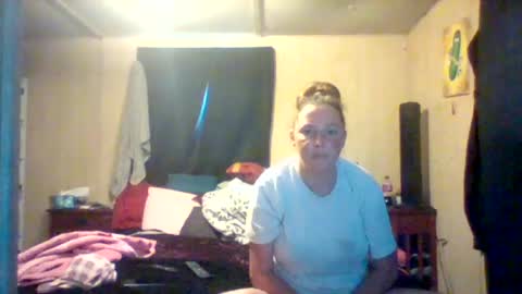 Snapshot of its_kimber chatting on 06-13-26, 05:00 its kimber online show from 06-13-26, 05:00