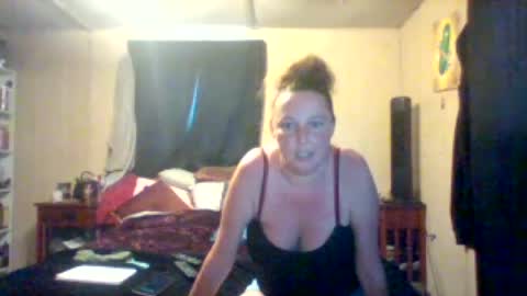 Snapshot of its_kimber chatting on 06-19-26, 04:22 its kimber online show from 06-19-26, 04:22