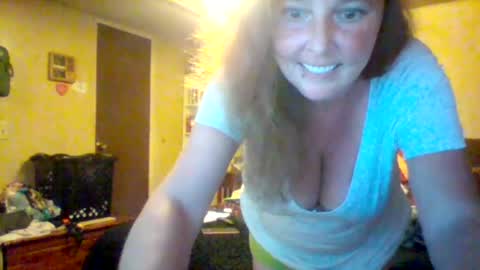 Snapshot of its_kimber chatting on 06-23-26, 11:03 its kimber online show from 06-23-26, 11:03