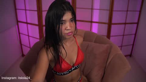 Snapshot of its_lola chatting on 01-21-25, 03:26   online show from 01-21-25, 03:26