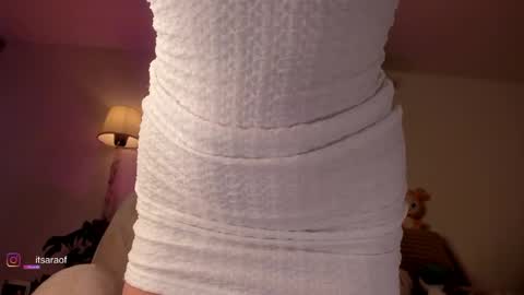 Snapshot of itsaraa chatting on 05-03-26, 01:33 itsaraa online show from 05-03-26, 01:33