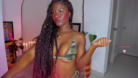 lau online show from 02-02-25, 10:57