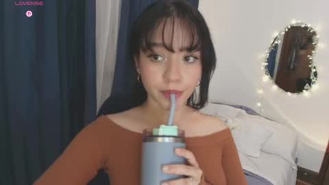 Snapshot of itsliaa chatting on 06-04-26, 01:11 LIA online show from 06-04-26, 01:11