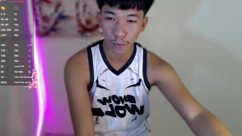 itsme_cxhennn online show from 10-29-25, 07:32