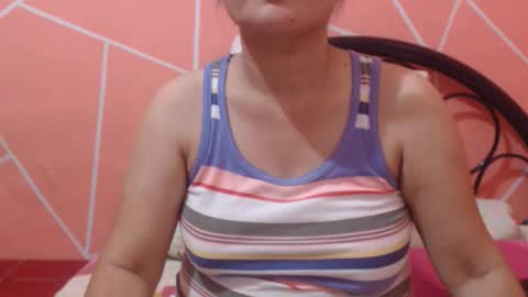 Snapshot of itsme_kitty chatting on 06-25-26, 06:40 Kitty online show from 06-25-26, 06:40