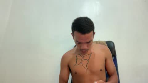 Snapshot of itsme_urboy chatting on 05-20-26, 02:29 itsme_urboy online show from 05-20-26, 02:29