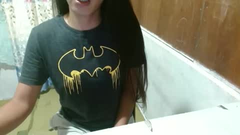 itsmelily05 online show from 02-10-26, 12:31