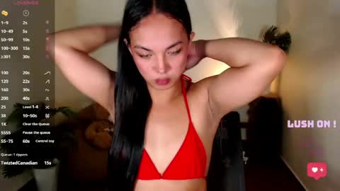 Snapshot of itsmesofiaa69 chatting on 04-28-26, 02:27 Sofia online show from 04-28-26, 02:27