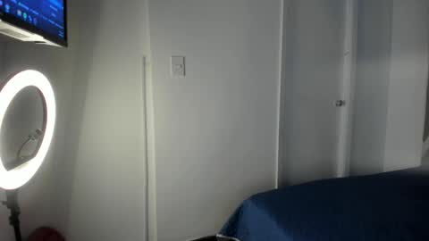 Moon online show from 06-01-26, 06:09