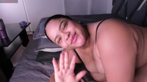 Snapshot of itsmoon_swt_ chatting on 06-10-26, 06:51 Moon online show from 06-10-26, 06:51
