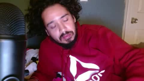 Snapshot of itstunechi chatting on 09-15-25, 02:33 itstunechi online show from 09-15-25, 02:33