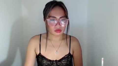 itsurgil_kloeh online show from 11-26-25, 07:09