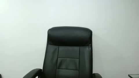 Snapshot of ivan_sexyx chatting on 01-25-25, 06:45 Ivan M online show from 01-25-25, 06:45