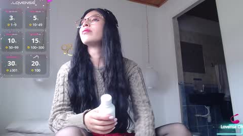 Snapshot of ivana_rose chatting on 01-28-25, 08:36 Adris online show from 01-28-25, 08:36