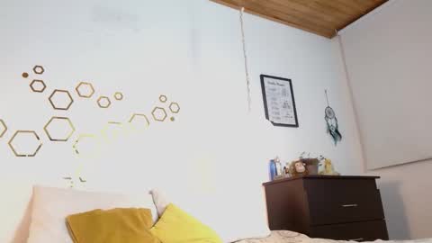 Snapshot of ivana_rose chatting on 09-22-25, 02:35 Adris online show from 09-22-25, 02:35