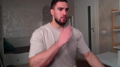 IvanHydee online show from 10-30-25, 05:42