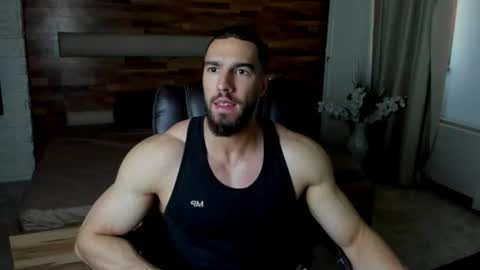 Snapshot of ivanhydee chatting on 06-19-26, 04:28 IvanHydee online show from 06-19-26, 04:28