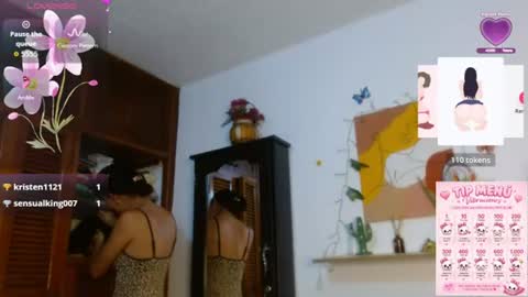 Snapshot of ivanna_dl chatting on 07-14-26, 02:05 Ivanna online show from 07-14-26, 02:05
