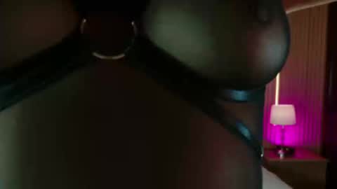 Snapshot of ivanna_yelena chatting on 03-19-26, 12:36 Ivanna online show from 03-19-26, 12:36