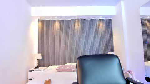 Snapshot of ivannafoxx_ chatting on 07-10-26, 11:13 ivanna online show from 07-10-26, 11:13