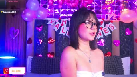 Snapshot of ivi_aiko chatting on 02-12-26, 12:27 Ivi online show from 02-12-26, 12:27