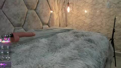 Snapshot of ivisbouncyass chatting on 05-16-26, 01:21 Ivis online show from 05-16-26, 01:21