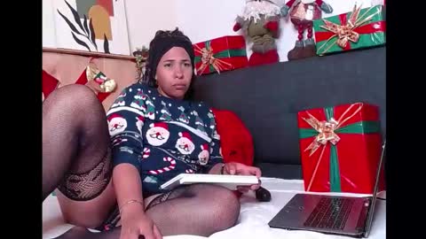 ivonne_collins33 online show from 12-16-25, 02:27