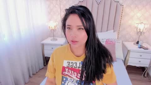Snapshot of ivonnylee_21 chatting on 04-03-26, 12:47 Ivonny Lee online show from 04-03-26, 12:47