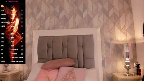 Snapshot of ivonnylee_21 chatting on 04-17-26, 07:39 Ivonny Lee online show from 04-17-26, 07:39