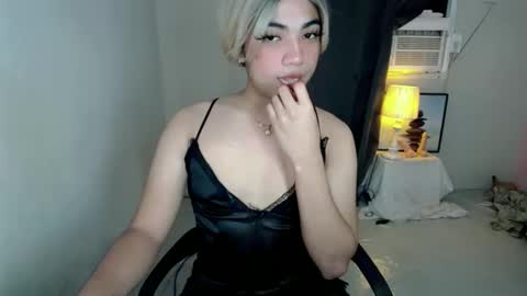 ivory_delight online show from 12-01-25, 04:12