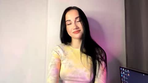 Nika online show from 11-28-25, 01:47