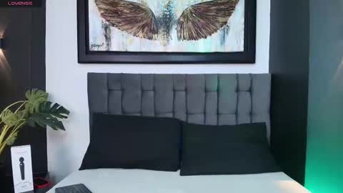 ivi rosse  online show from 03-17-26, 02:09