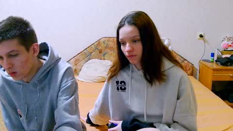 Ivy and Lester online show from 02-26-25, 03:19