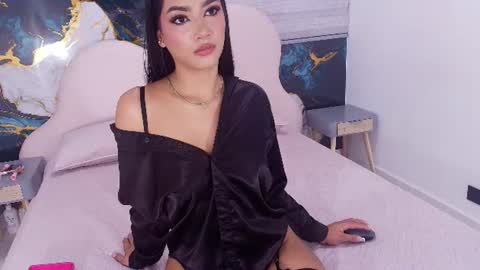 Snapshot of ivy_salazar chatting on 06-27-26, 03:11 Tell me Ivy is a pleasure online show from 06-27-26, 03:11