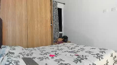 Snapshot of ivy_smithj chatting on 07-15-26, 01:00 Ivy and Franco online show from 07-15-26, 01:00