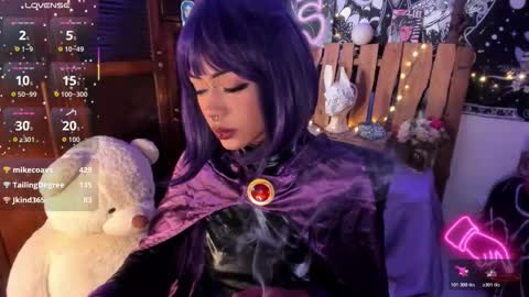 Ivy bank   online show from 12-03-25, 07:56