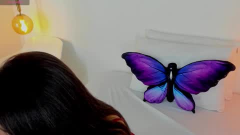 Ivy  online show from 01-17-26, 11:59