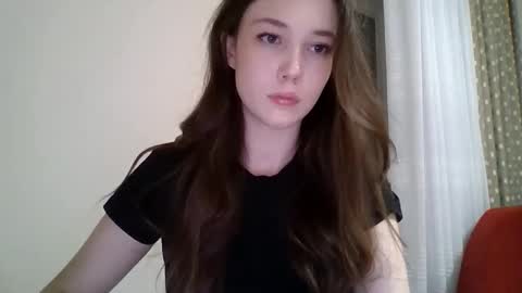 Snapshot of ivyfeel chatting on 10-09-25, 04:27 ivyfeel online show from 10-09-25, 04:27