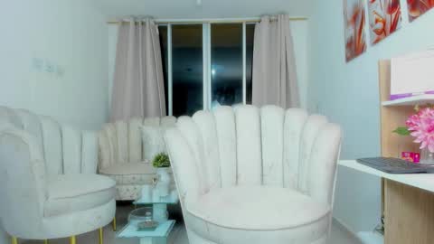 Snapshot of ivyjackson2 chatting on 10-06-25, 02:53 Adriana Independent Model online show from 10-06-25, 02:53