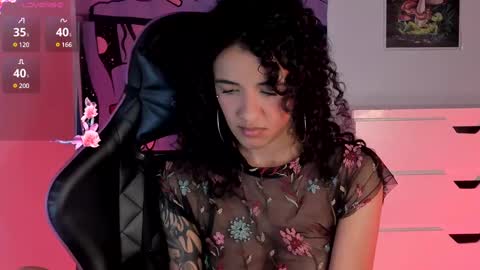 Snapshot of ivymanson_ chatting on 01-12-25, 04:50 Camila online show from 01-12-25, 04:50