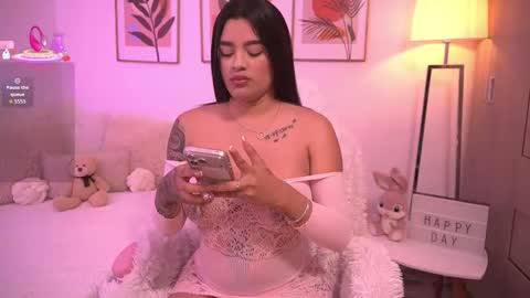 Annie online show from 01-16-26, 03:54